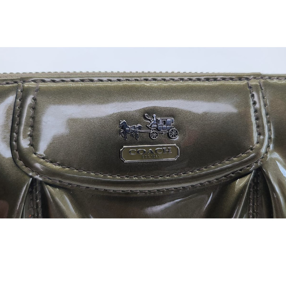 Coach Bifold Accordion Wallet Green Olive ID's Cards Bills Coins Round Zip - Picture 4 of 8